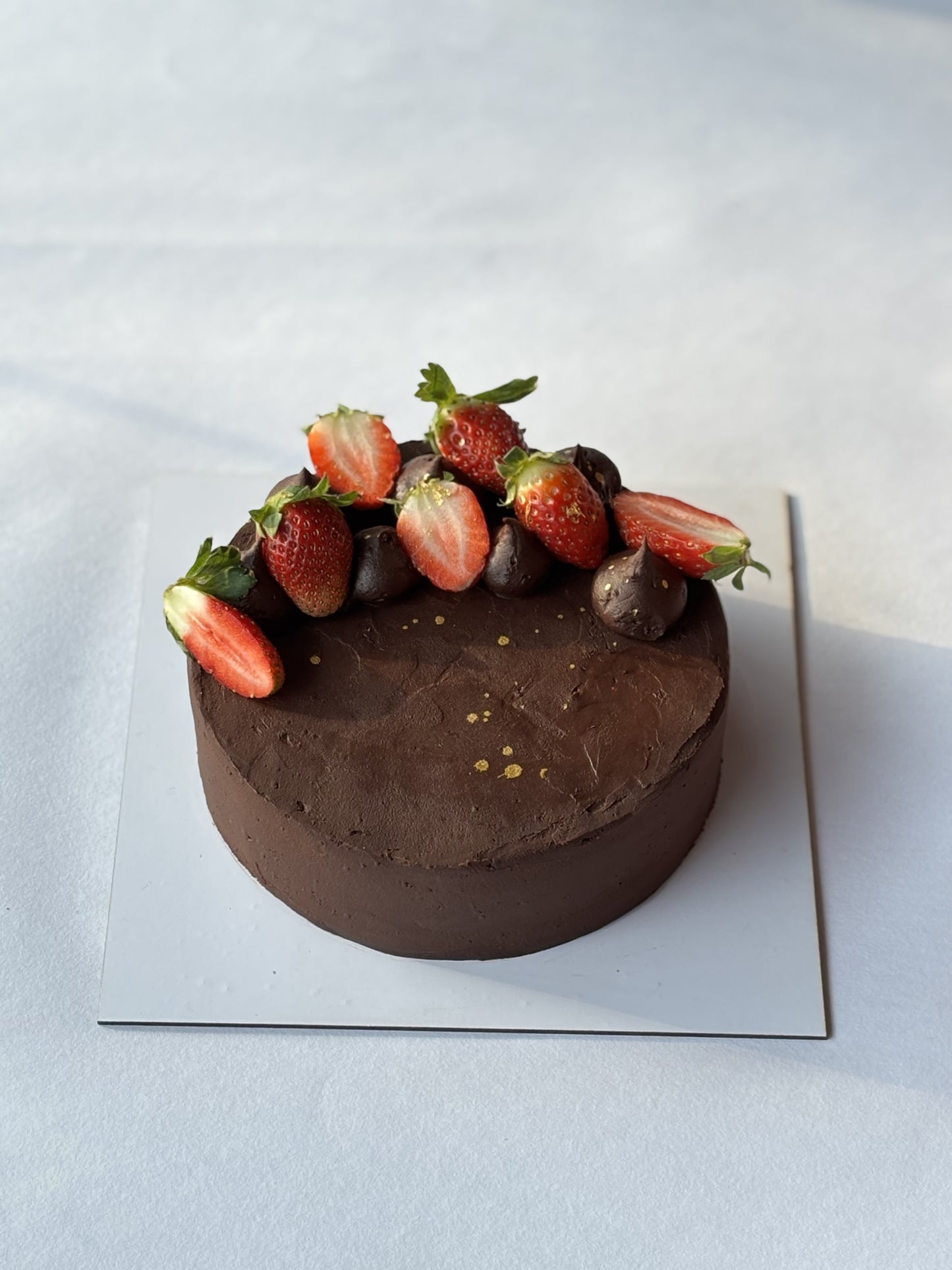 Rich Chocolate Strawberry Cake