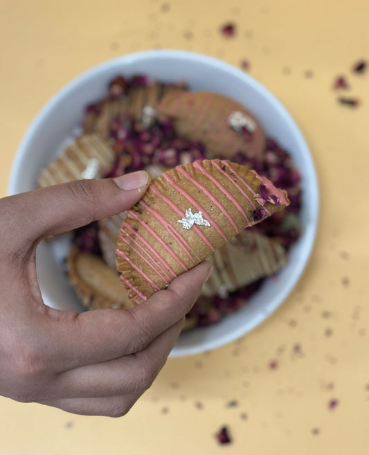 Whole Wheat Vegan Coconut Gujiya (Pack of 4 Pcs)